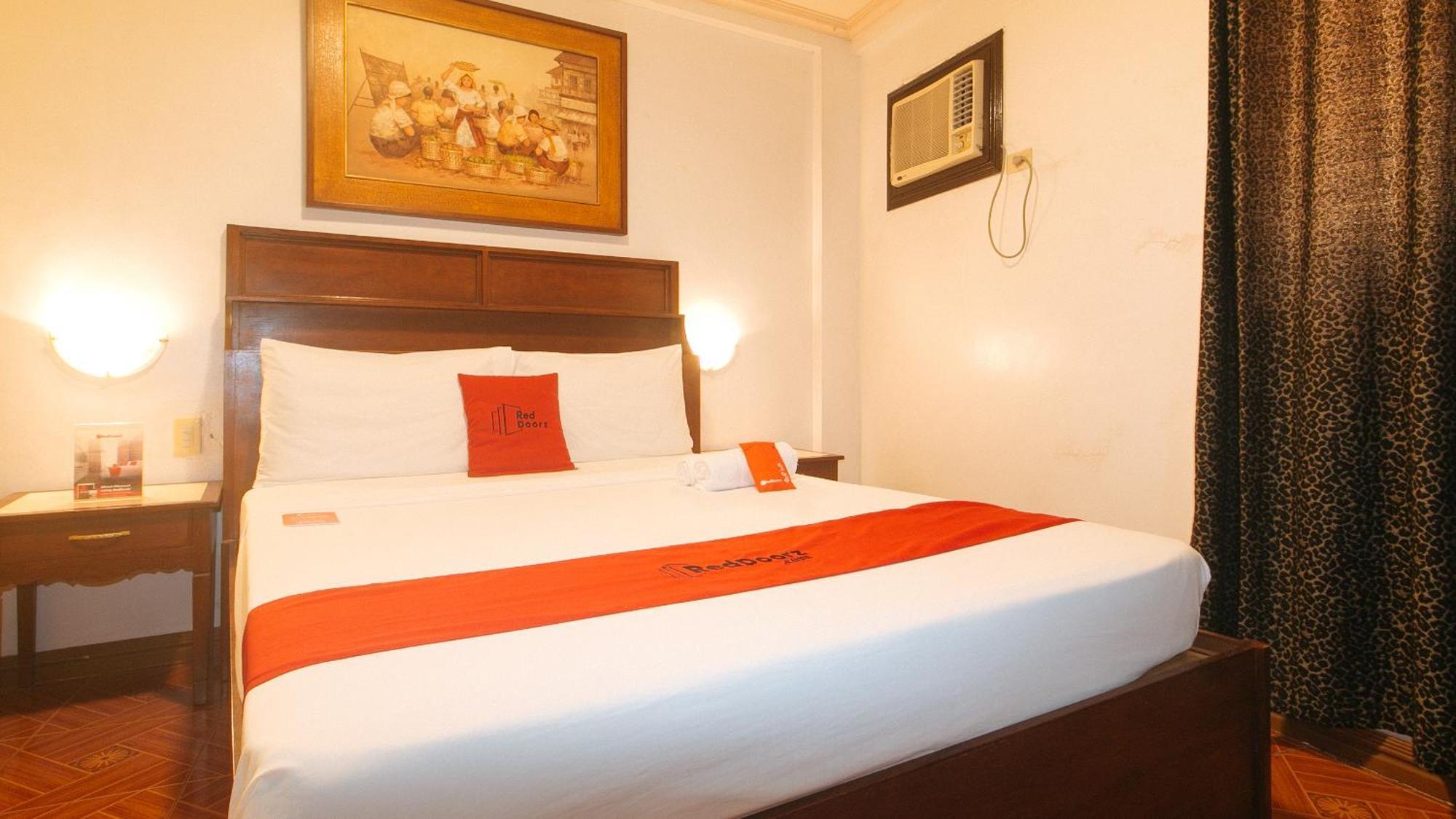Reddoorz At La Casa Guesthouse Former Reddoorz At Tamarind Street Angeles City מראה חיצוני תמונה